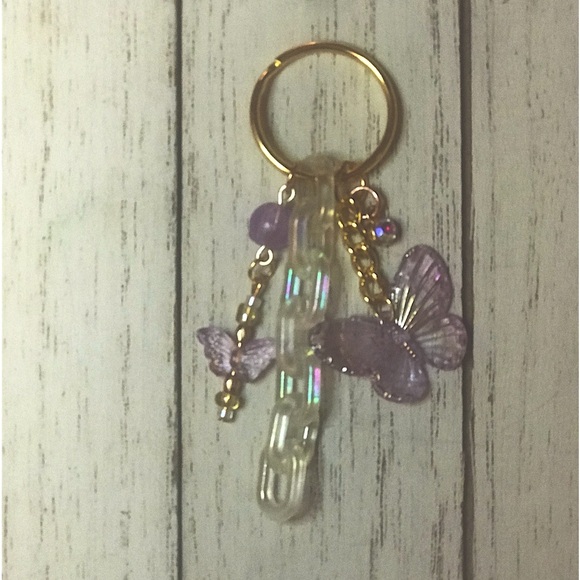 BOGO FOR 50% OFF! Butterfly, chain link, keychain | women and girls - Picture 4 of 6